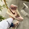 c975375f-96cb-4048-82ce-bfd11fab4223 Nike Jordan Retro 1 Rosa