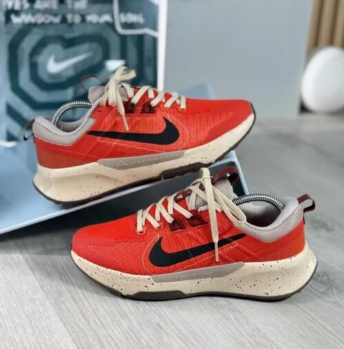 Nike Juniper Naranja