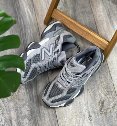 New Balance 9060 Negro-Gris