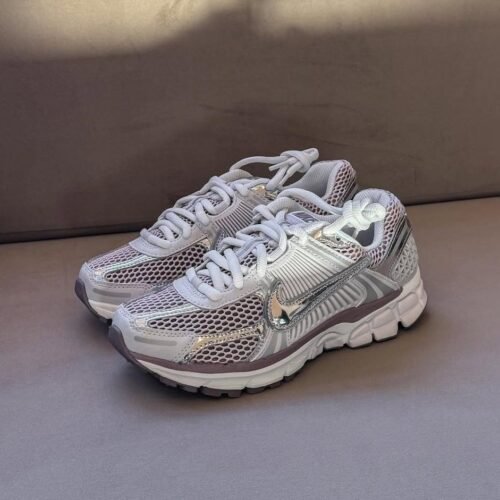 Nike Vomero Morado-Plata