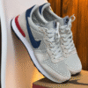 Nike Internacional Beige