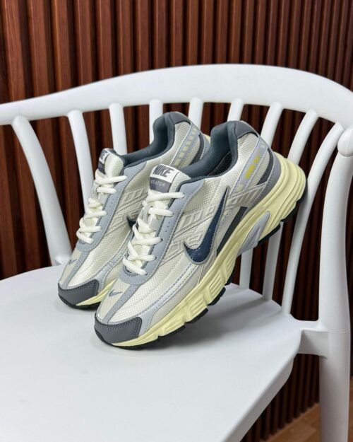 Nike Initiator Gris