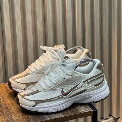 Nike Initiator Café