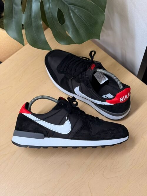 Nike Internacional Negro
