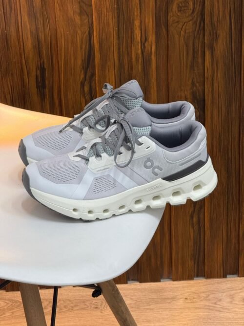 On Cloud Runner Gris