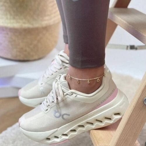 On Cloud Surfer Beige