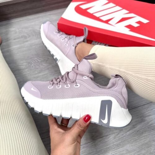 Nike Metcon Lila