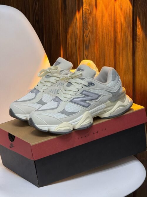WhatsApp Image 2026-03-04 at 12.31.46 PM New Balance 9060 Gris Claro