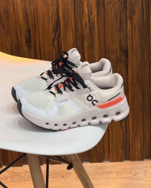 On Cloud Runner Rosa
