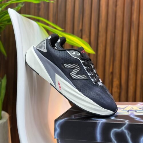 New Balance Rebel Negro