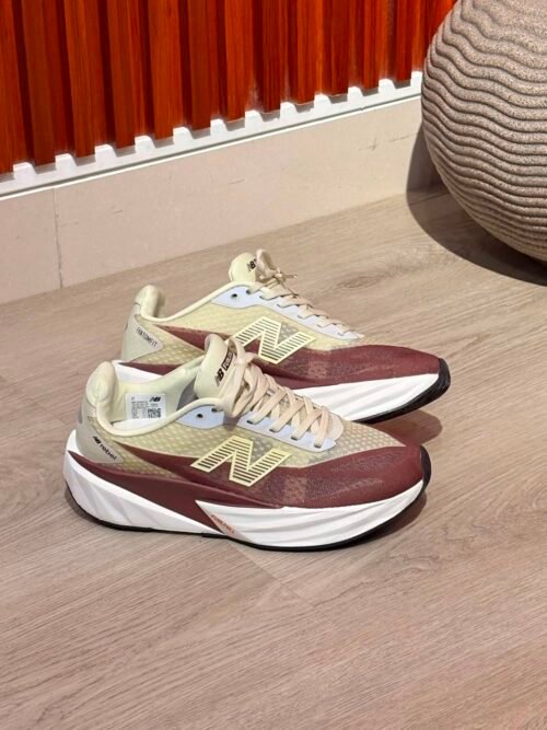 dbd739cd-bf2f-46ac-87c4-88851a53b691 New Balance Rebel Café