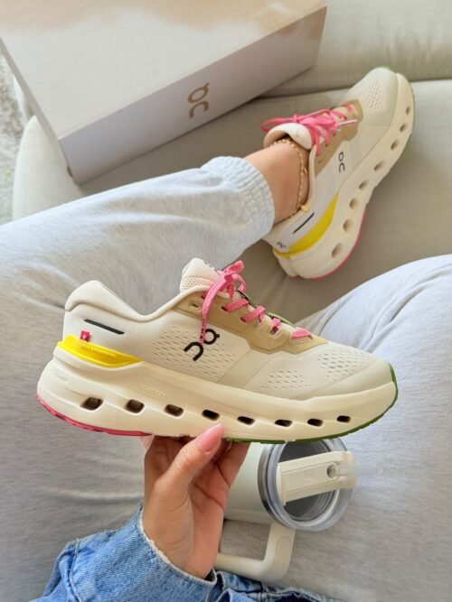 On Cloud Runner 3 Beige