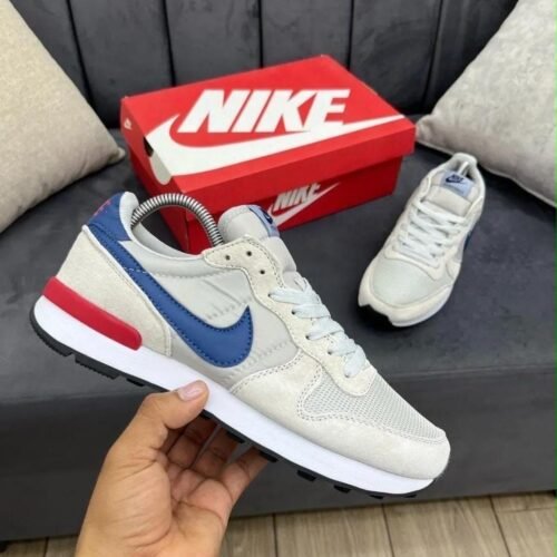 Nike Internacional Beige