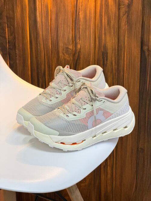 On Cloud Ultra Beige